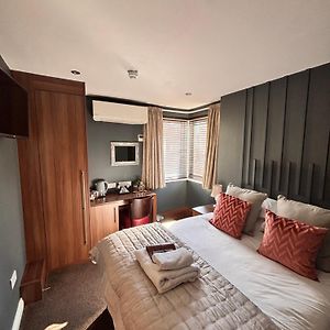 Foundry 34